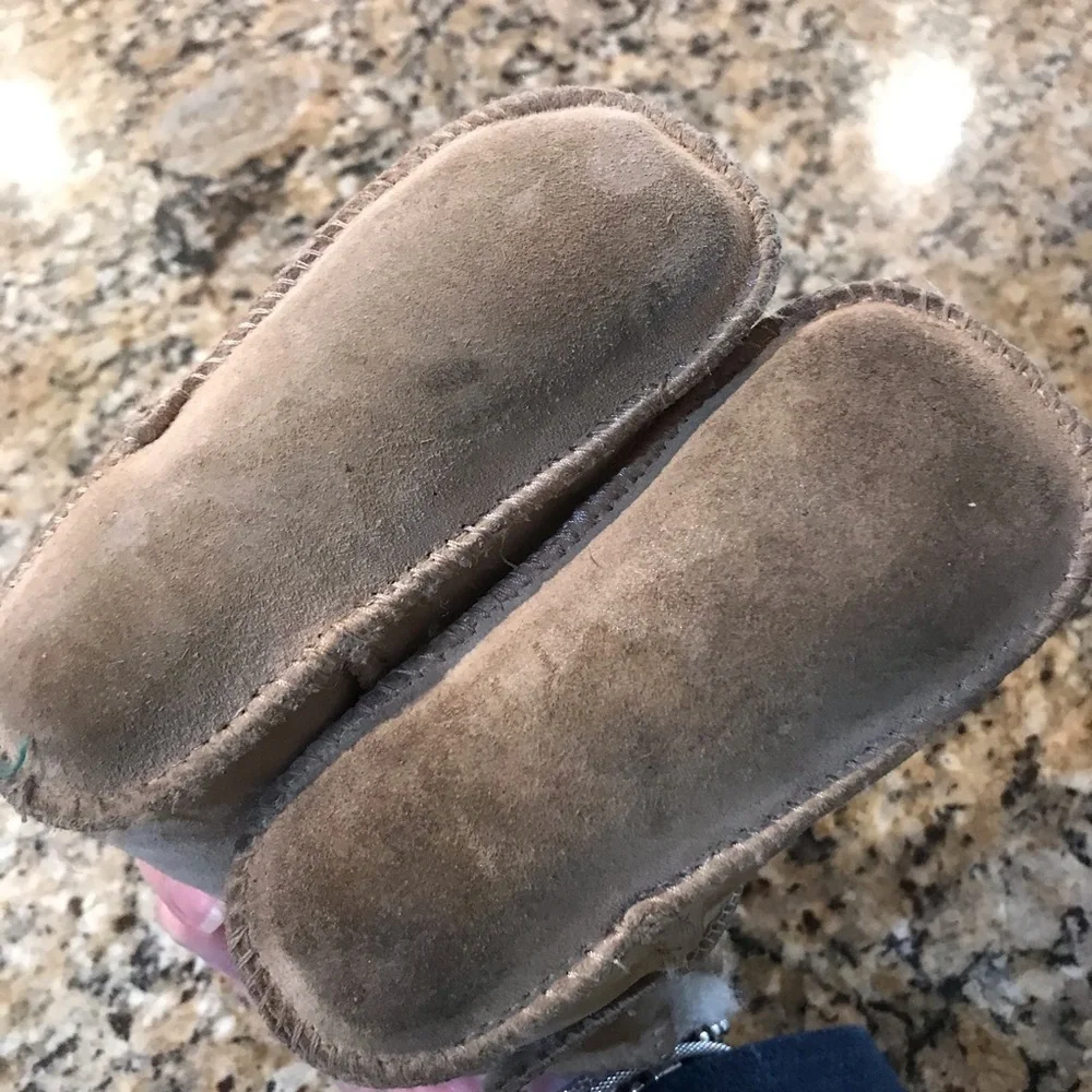 👢 UGG Asley Slipper Baby Boots